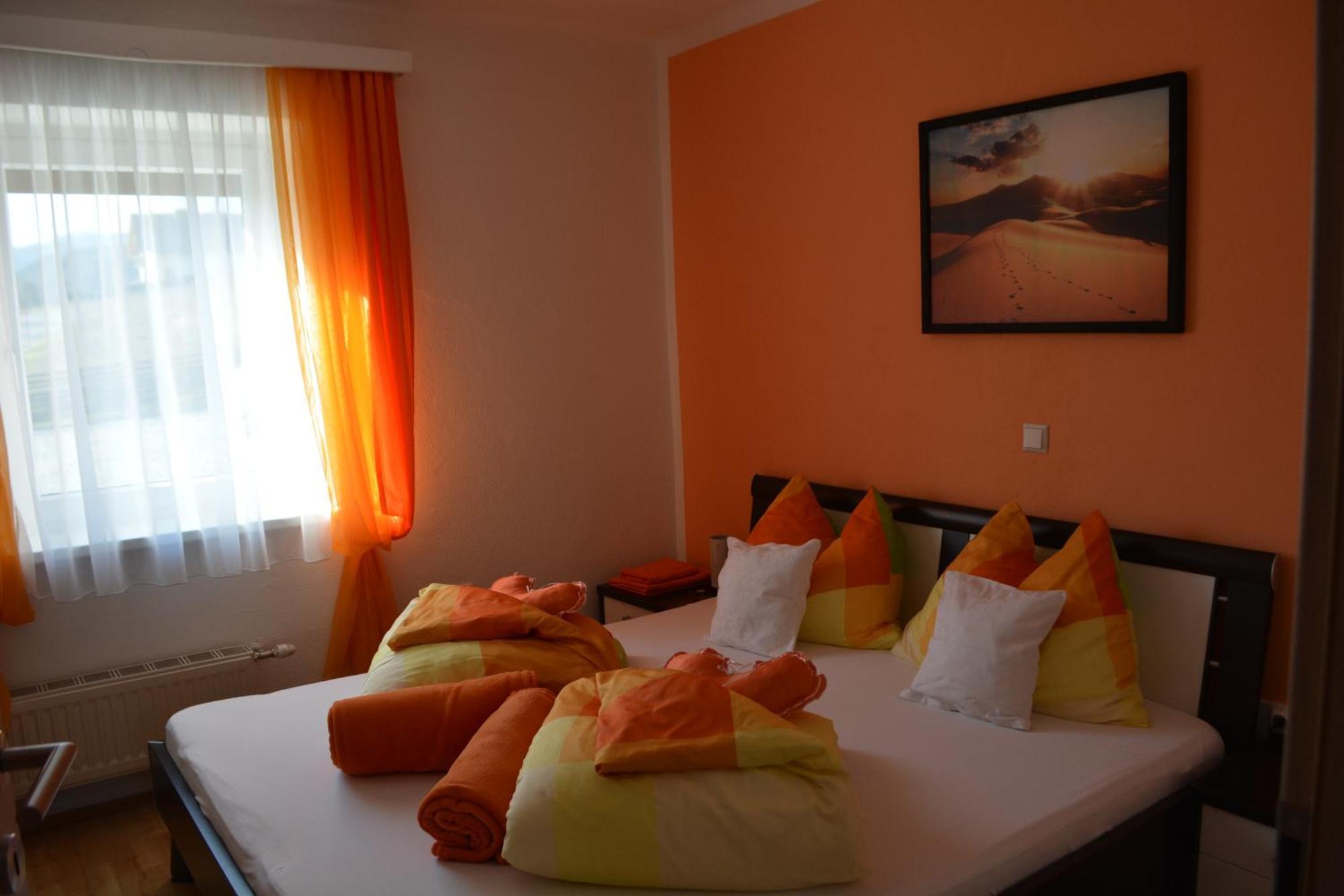Haus Sunshine Appartement Hermagor-Pressegger See Kamer foto